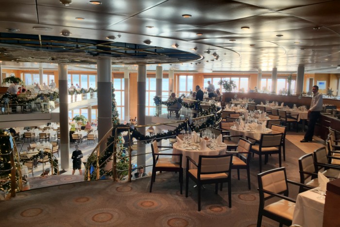 Atlantik-Restaurant an Bord der Mein Schiff 1
