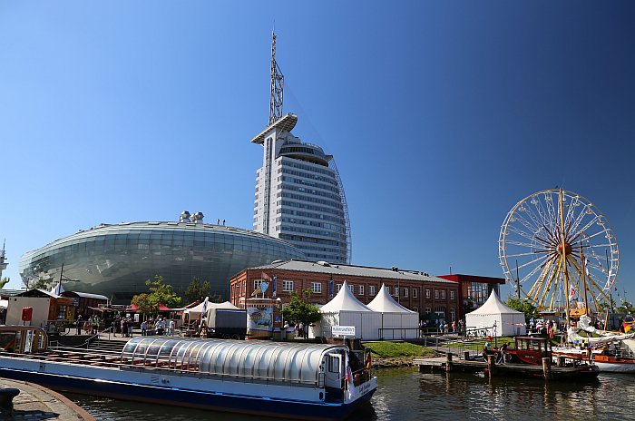 Bremerhaven Havenwelten mit Klimahaus und Sail City