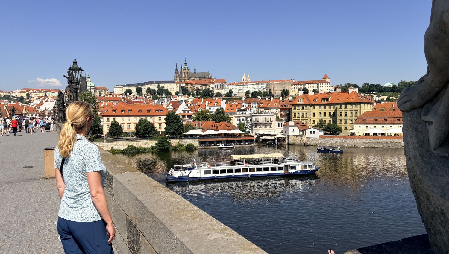 Die Kanutoure auf der Berounka lässt sich mit einem Abstecher nach Prag verbinden © Bonder